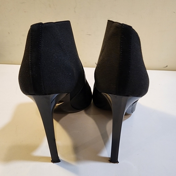Diane Von Furstenberg Stylish Black Peep-Toe High Heeled Booties Size 7B - Picture 11 of 14